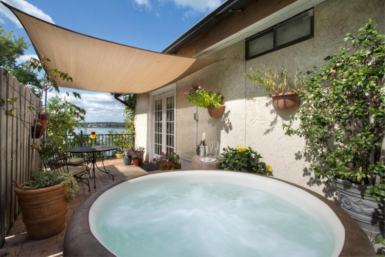 Bed & Breakfast Lakehouse Canyon Lake